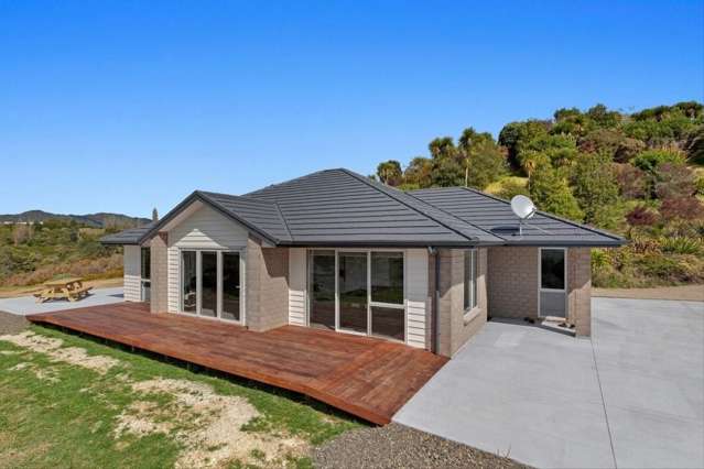 6B Coast View Road Tirohanga_1