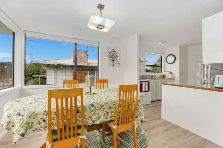 7 Cobham Crescent_5