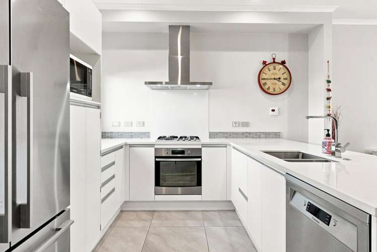 125 Bonair Cresent Millwater_2