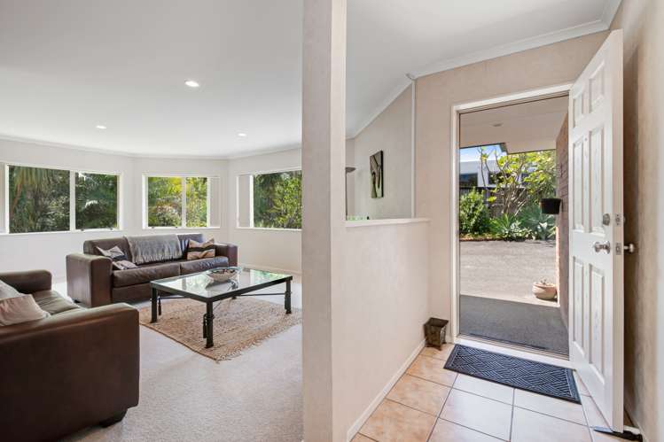 19 Grovenor Drive Orewa_25