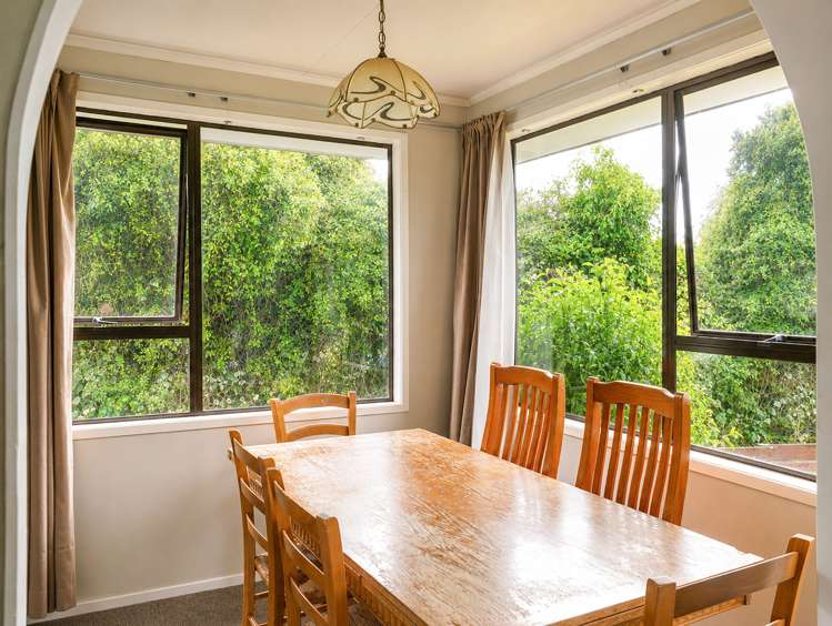 6 Luke Place Fairy Springs_12