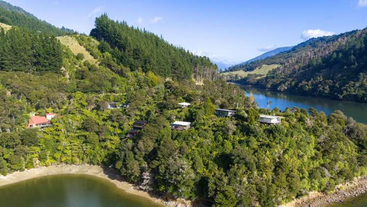 1679 Kenepuru Road Broughton Bay_19
