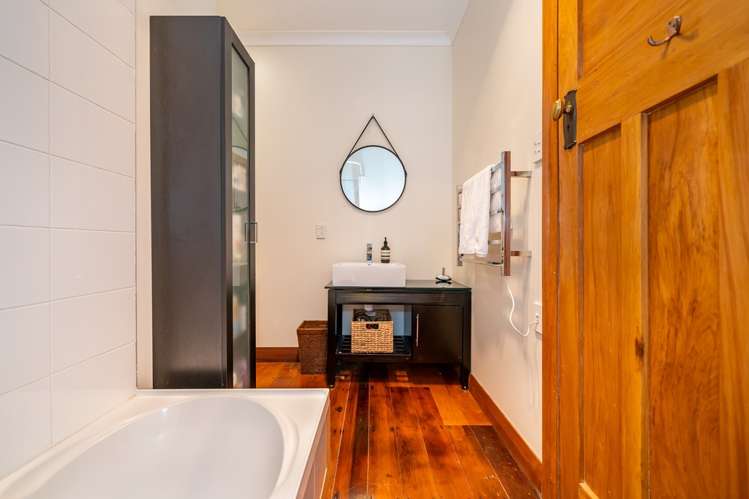 22 Bouverie Street Petone_14