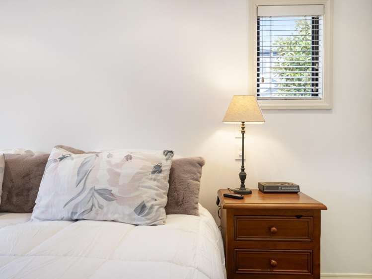 25 Bridgefield Crescent Flat Bush_20