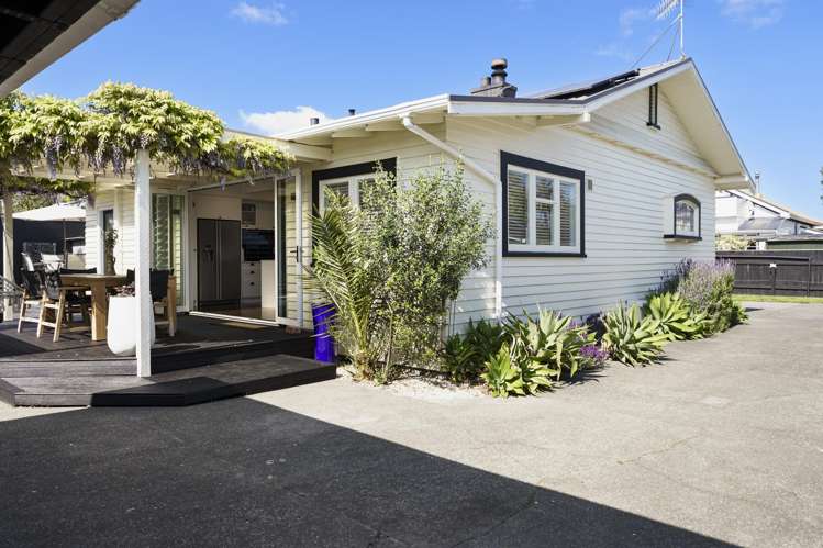 19A Jull Street Napier South_23