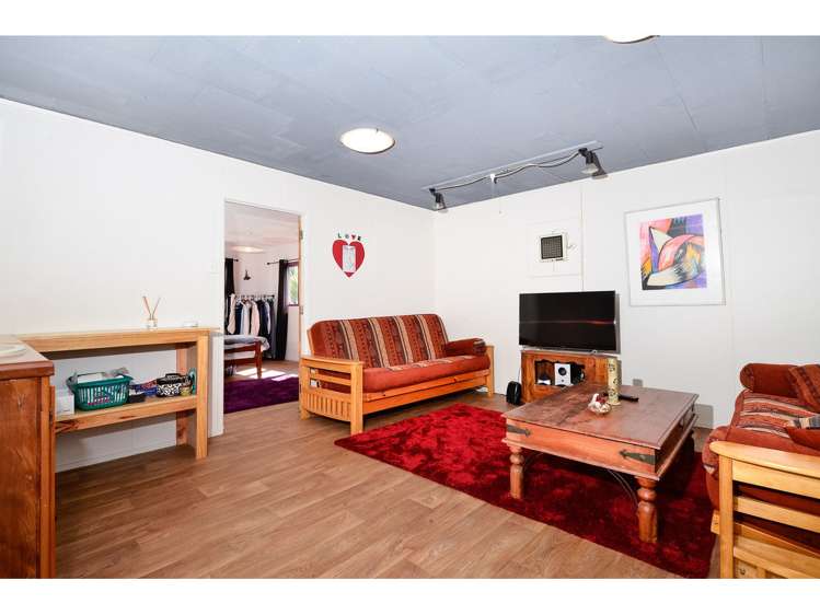 20 Finlow Drive Te Atatu South_19