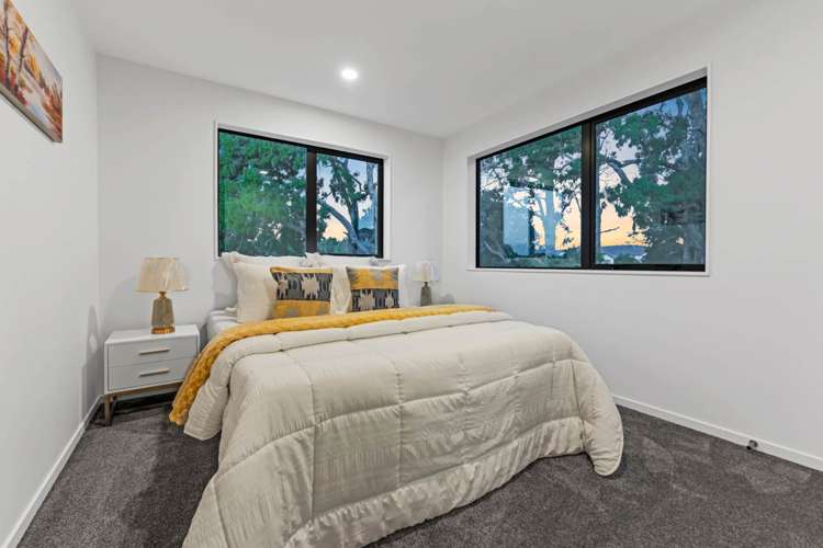 27 Tannaghmore Drive Flat Bush_23