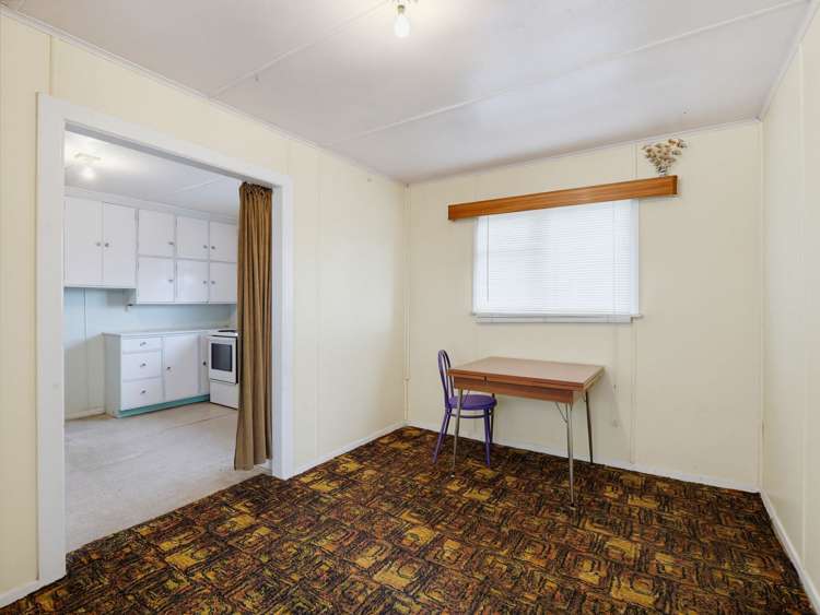44 Haydon Street Roslyn_9