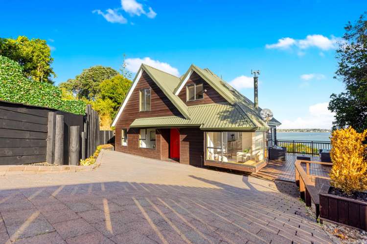 1 Bamfield Place_0