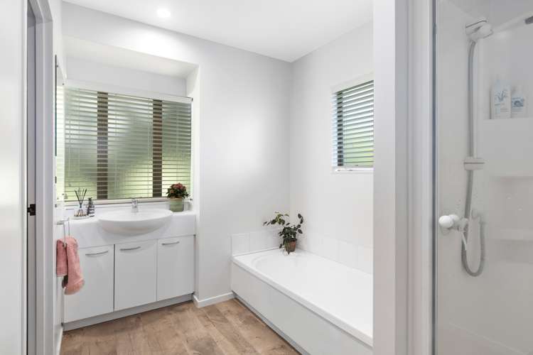 4/96 William Bayes Place Red Beach_12