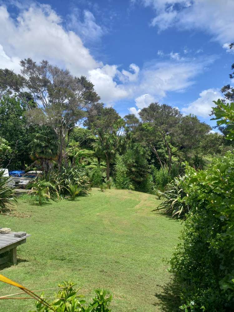 24 Lorenzen Bay Road Raglan_34