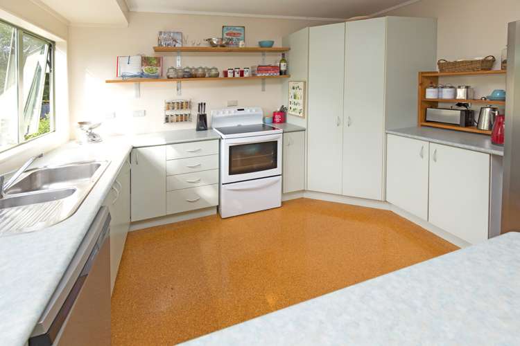 68a Gledstane Road Stanmore Bay_5