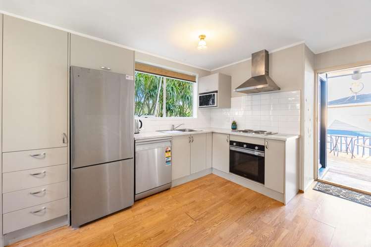 12 Tabitha Crescent Henderson_4