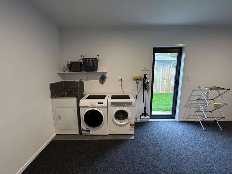 2B/23 Hibiscus Avenue Hamilton Lake_11