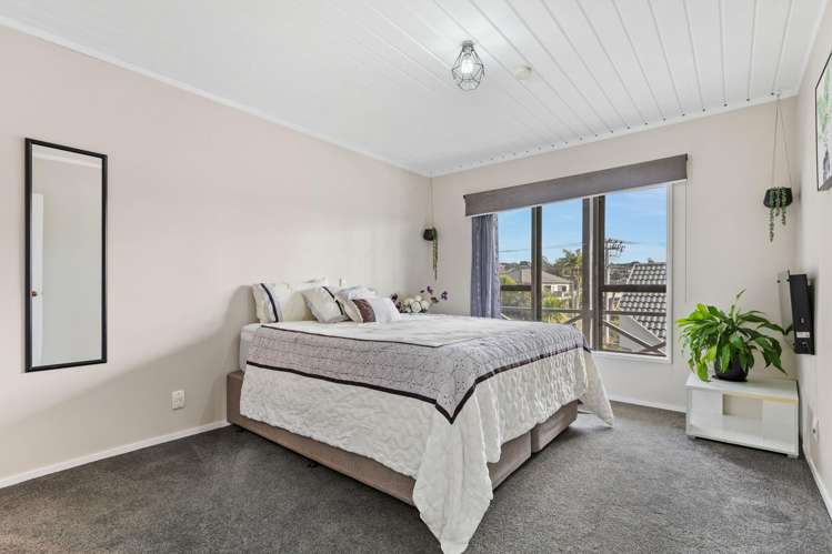 1/893 Beach Road Waiake_16