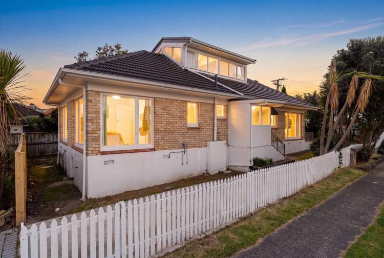 35 Archibald Road Kelston_18