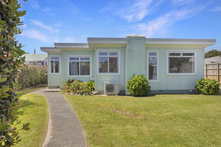 68 Moana Street Otaki Beach_1