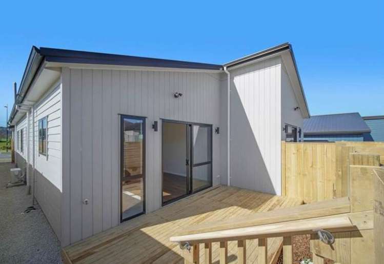 45 Tributary Parade Drury_4