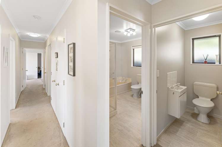 55 Washbourn Drive Richmond_11