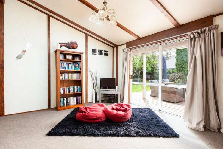 4 Gill Crescent Redwoodtown_7