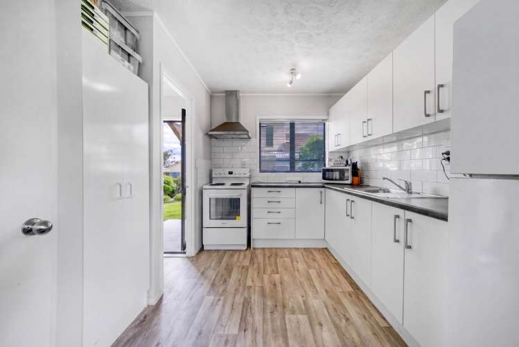 397 Roscommon Road Manurewa_5