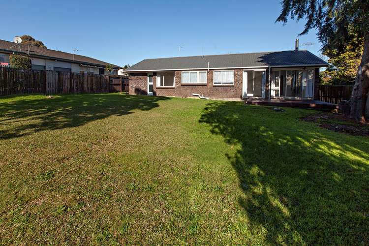 21 Diorella Drive Clover Park_9