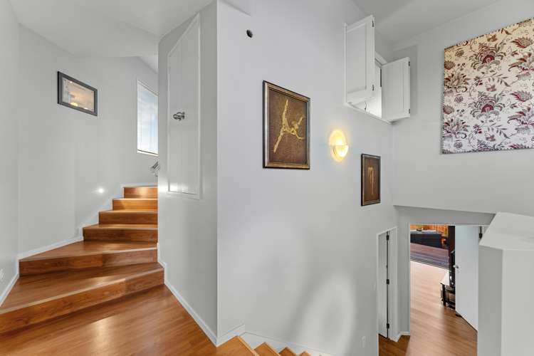 33 Gulf Crest Bucklands Beach_16