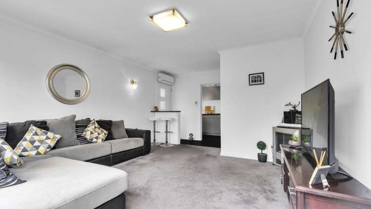 2/137 Olliviers Road Phillipstown_2