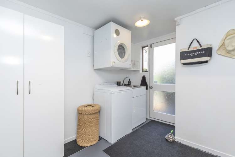 18 Springwood Place Mount Eden_13