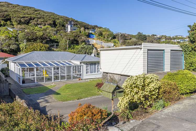 58 Airlie Road Plimmerton_24