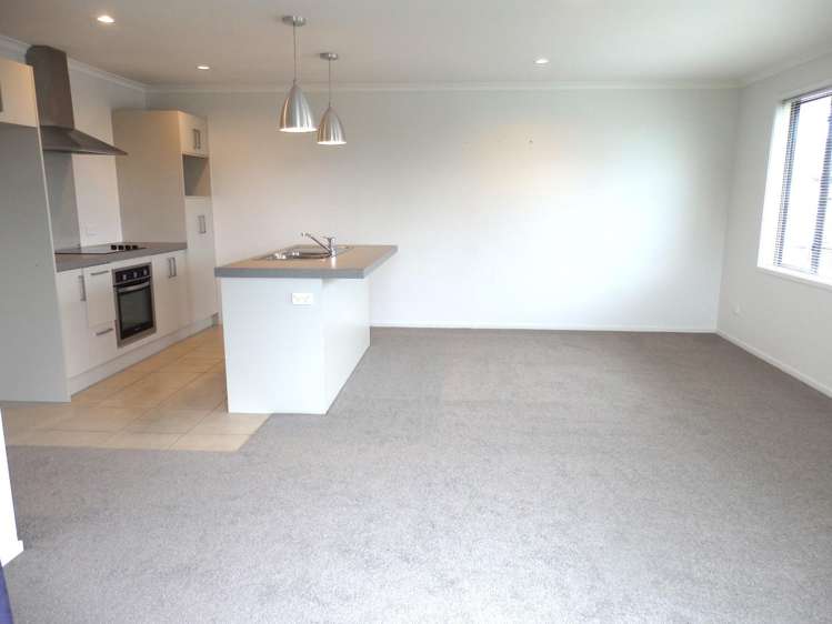 1A Peppercorn Place 11373_1