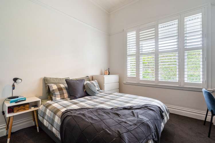 6 Shoal Bay Road Devonport_19