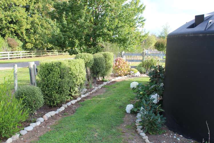 44 Makoura Road Apiti_5