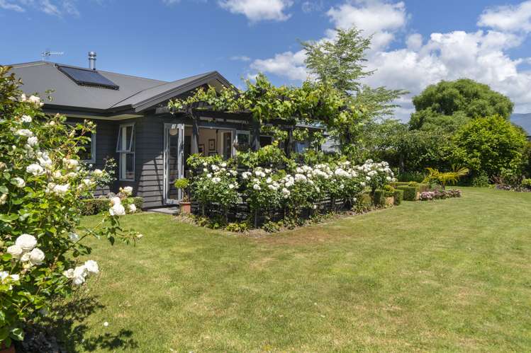 20 Parkerfield Place Motueka_2