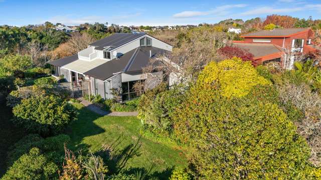 Solid, Stylish & Spacious in Merrilands