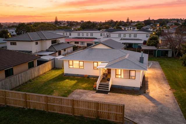 Vendor wants it SOLD!!