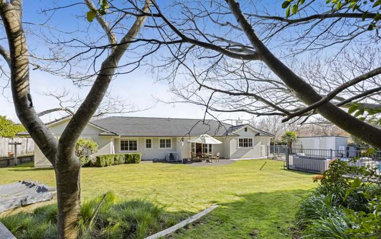 51 Shelter Grove Frankleigh Park_23
