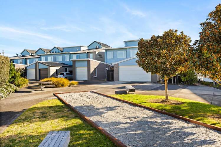 110 Squadron Drive Hobsonville_23