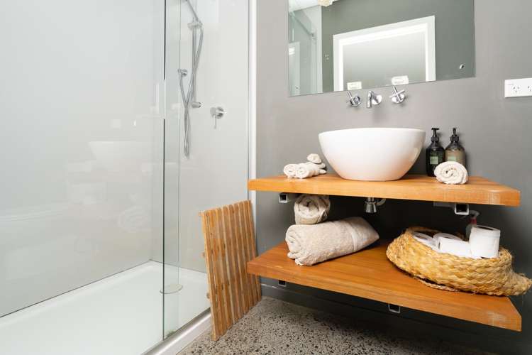 176 Maungatawhiri Road Raglan_36