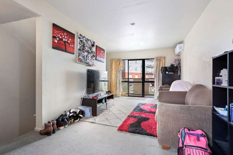 2/12 Crown Lynn Place New Lynn_7