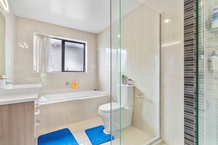 19 Quattro Avenue Flat Bush_17