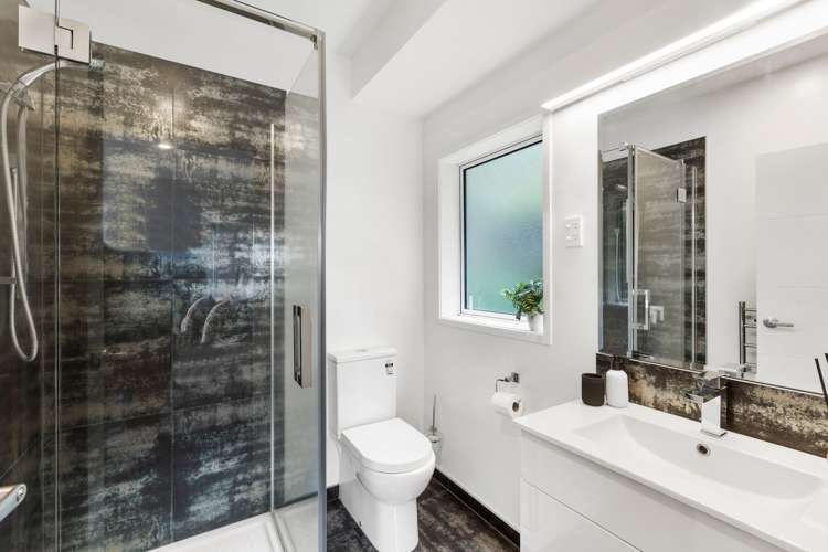 7 Frederick Place Whalers Gate_11