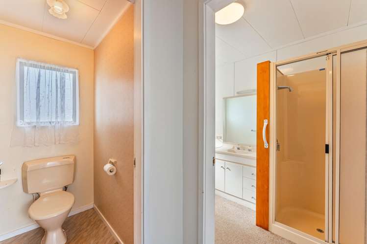 101 Norfolk Crescent Otaki Beach_15
