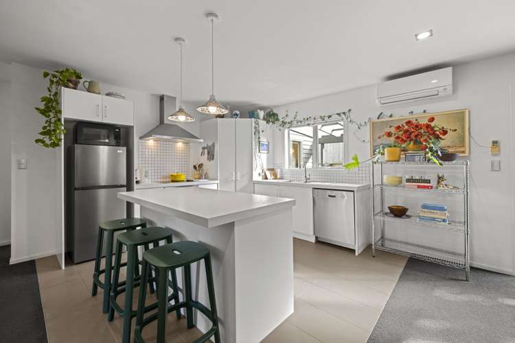 6 Puka Place Raglan_5