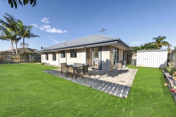 6 Frank Bunce Grove Flat Bush_11