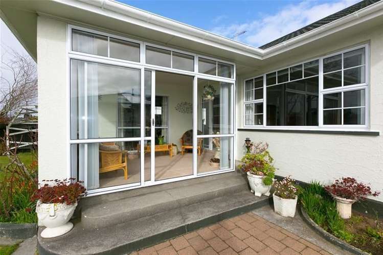 229 Glover Road Hawera_9