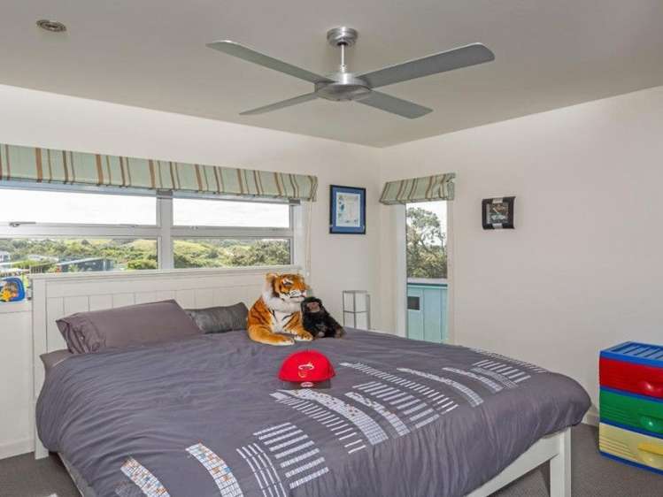 37 Taranga Road Langs Beach_12