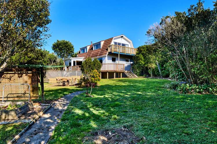 10 Kotipu Place Pukerua Bay_29