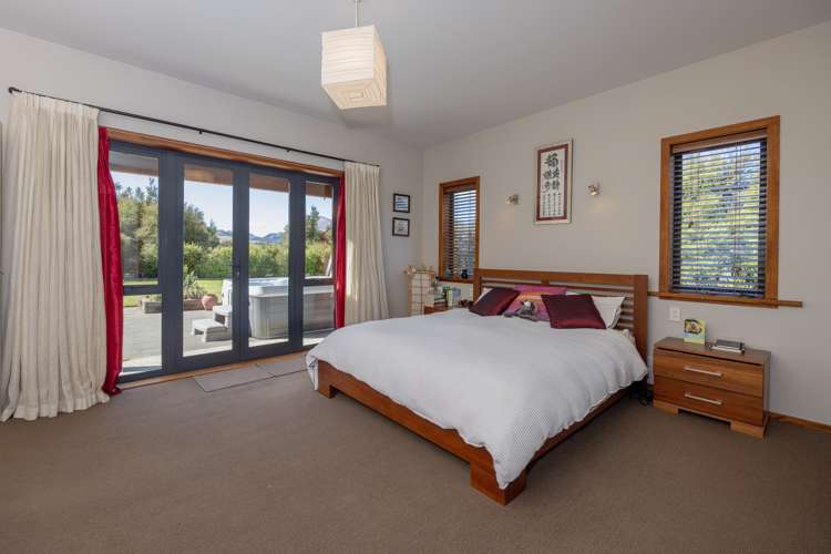 902 Aubrey Road Albert Town_8