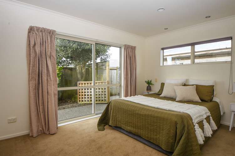 242a High Street North Carterton_6